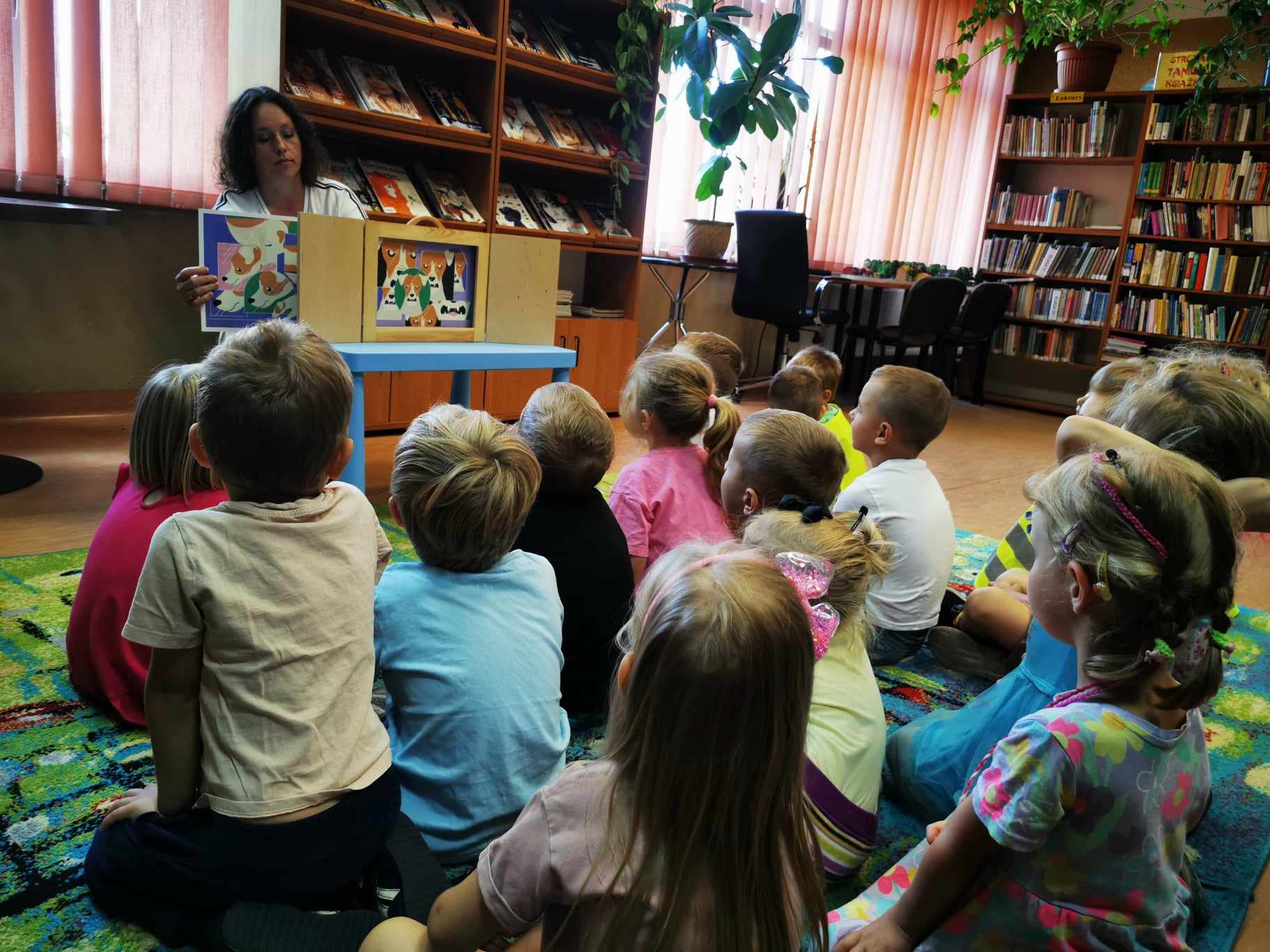 poznajemy bibliotekę grupa słoneczka