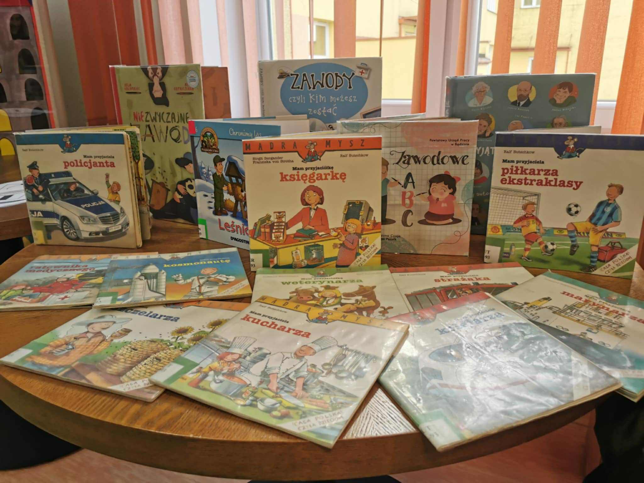 poznajemy zawody zajęcia dla przedszkolaków