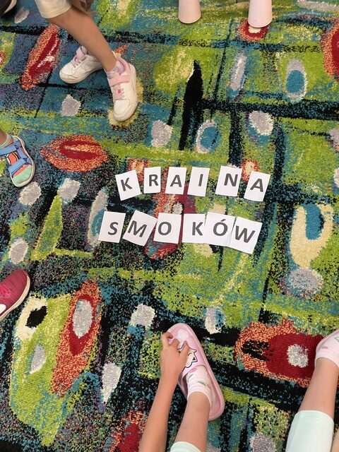 układanie hasła: kraina smoków
